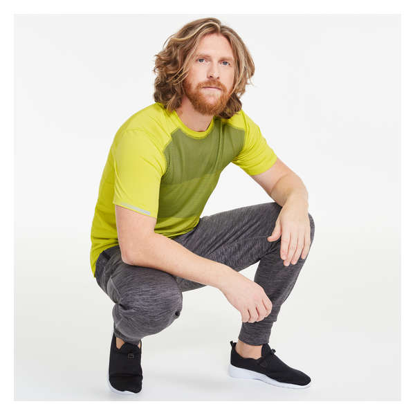 Men's Four-Way Stretch Active Tee - Bright Yellow